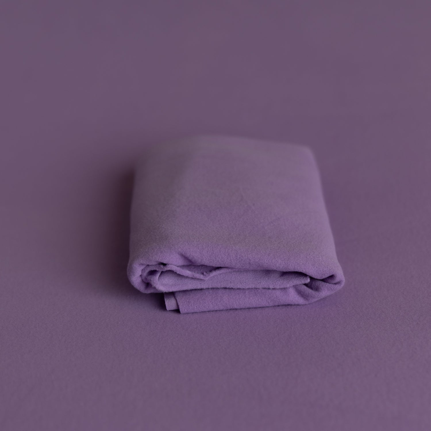 Backdrops and swaddles that include instructions