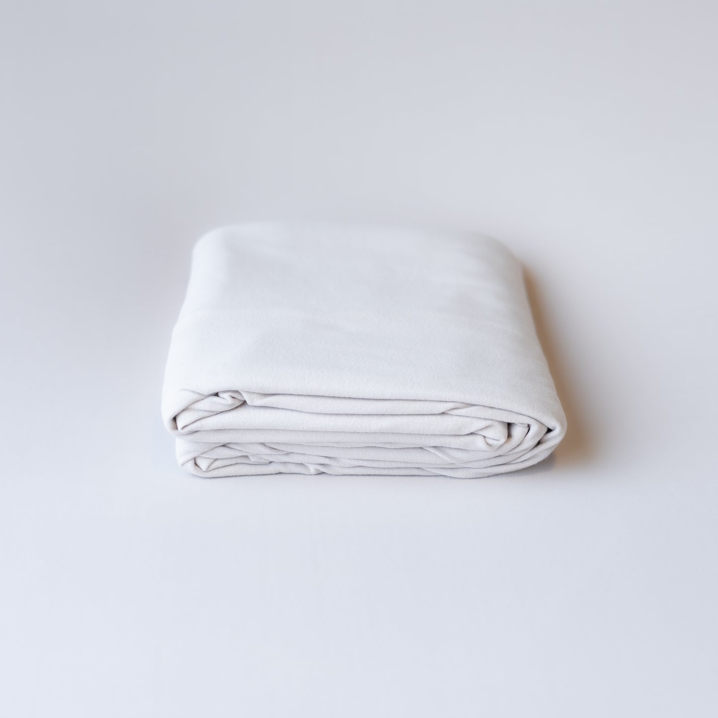 White backdrop/swaddle