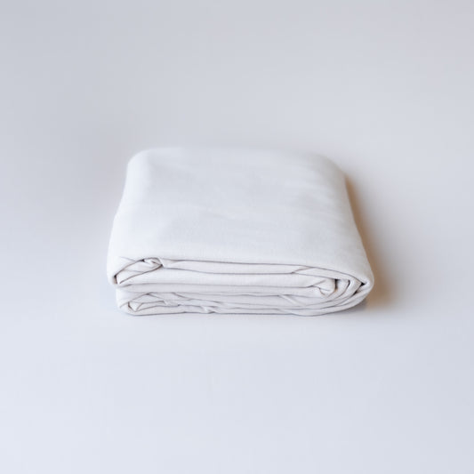 White backdrop/swaddle